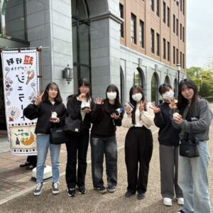 歯科衛生科　キッチンカーと移動雑貨店♡