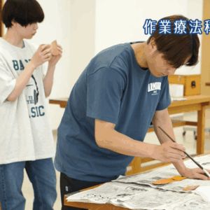 VLOG　作業療法科1年生、革細工