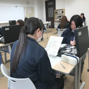 言語聴覚科 １年生　発声発語器官検査（ディサースリア検査）演習