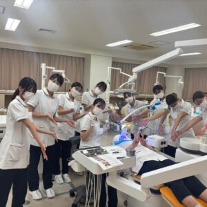 <span class="title">ホワイトニング＆リップエステ</span>